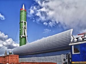 RT-23_SS-24_Scalpel_ICBM_intercontinental_ballistic_missile_on_railway_Russia_Russian_army_defence_industry_001